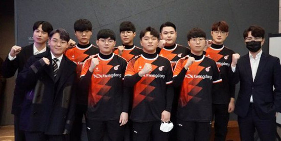 仅在于场上 仅在于场上